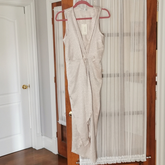 Flounce London sleeveless satin midi dress with twist and drape in metallic - Picture 1 of 6